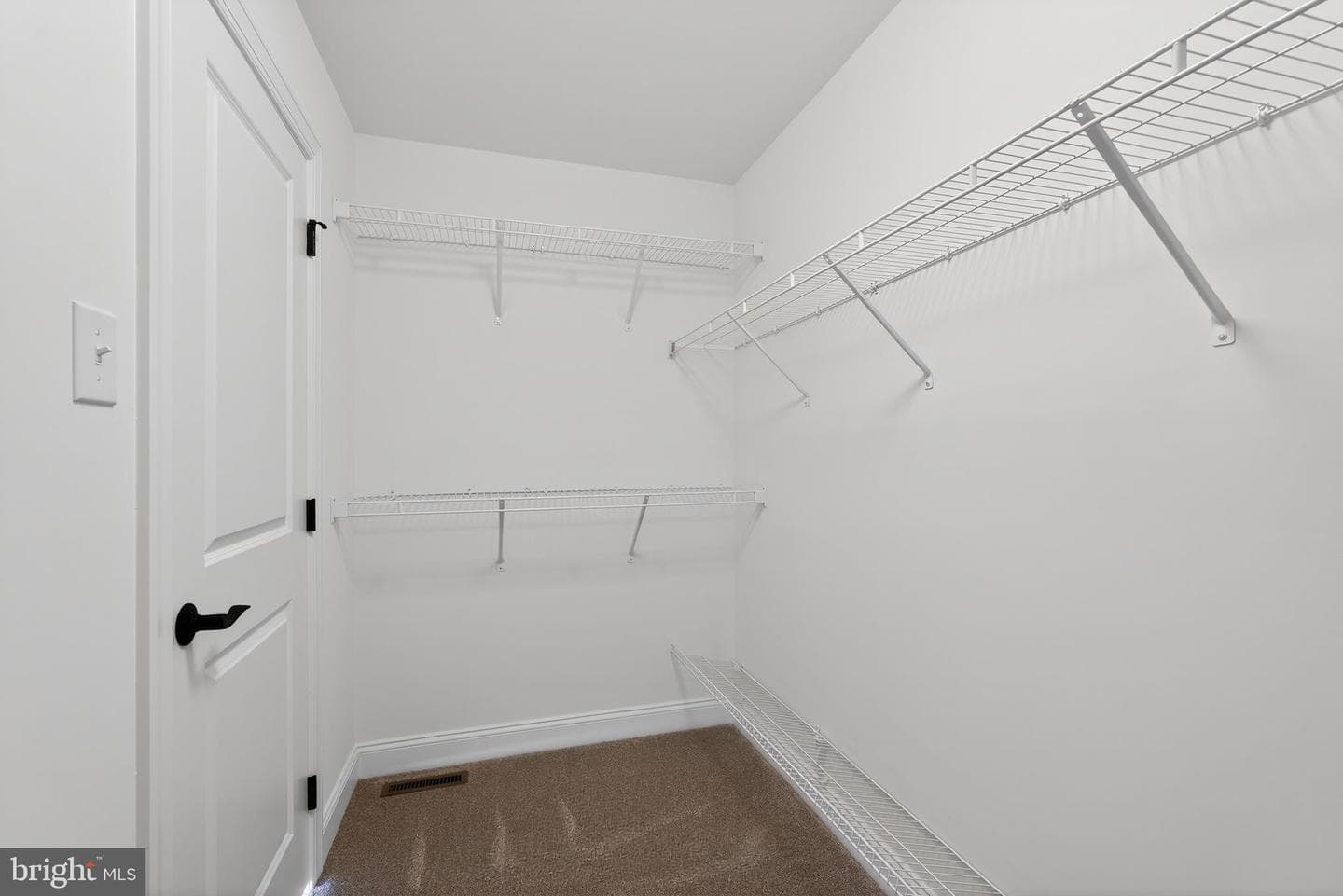 126 Ashford Drive photo 20