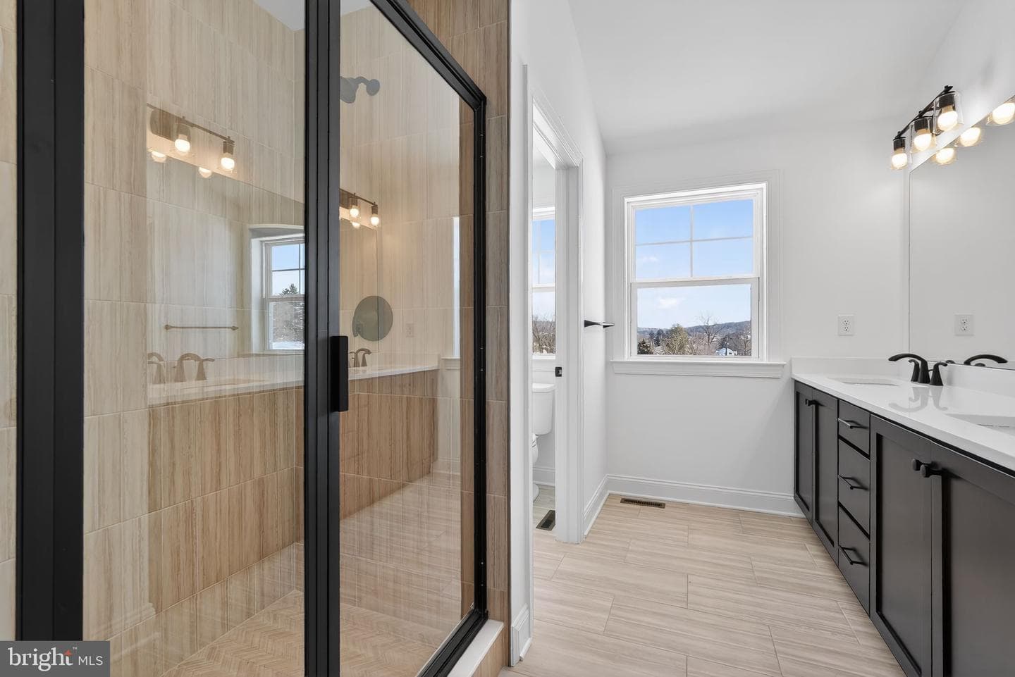 126 Ashford Drive photo 22