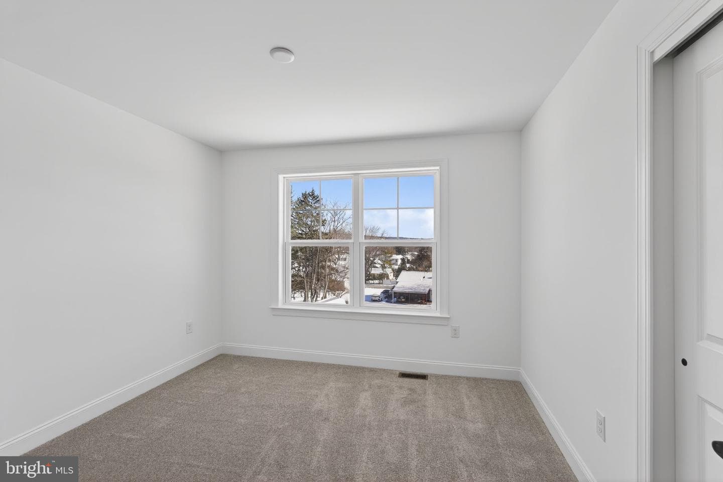 126 Ashford Drive photo 25