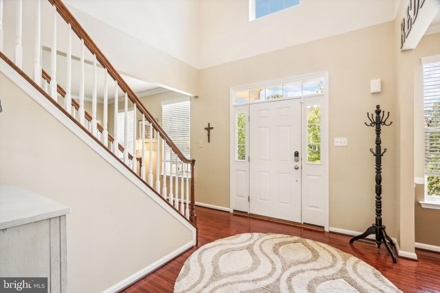 955 Yorkshire Drive photo 2