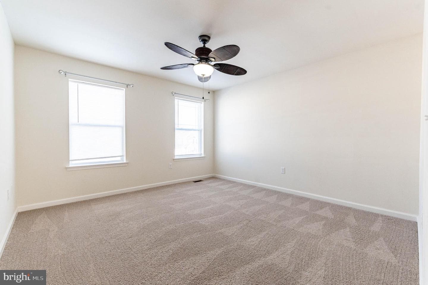 164 Maureen Lane photo 18