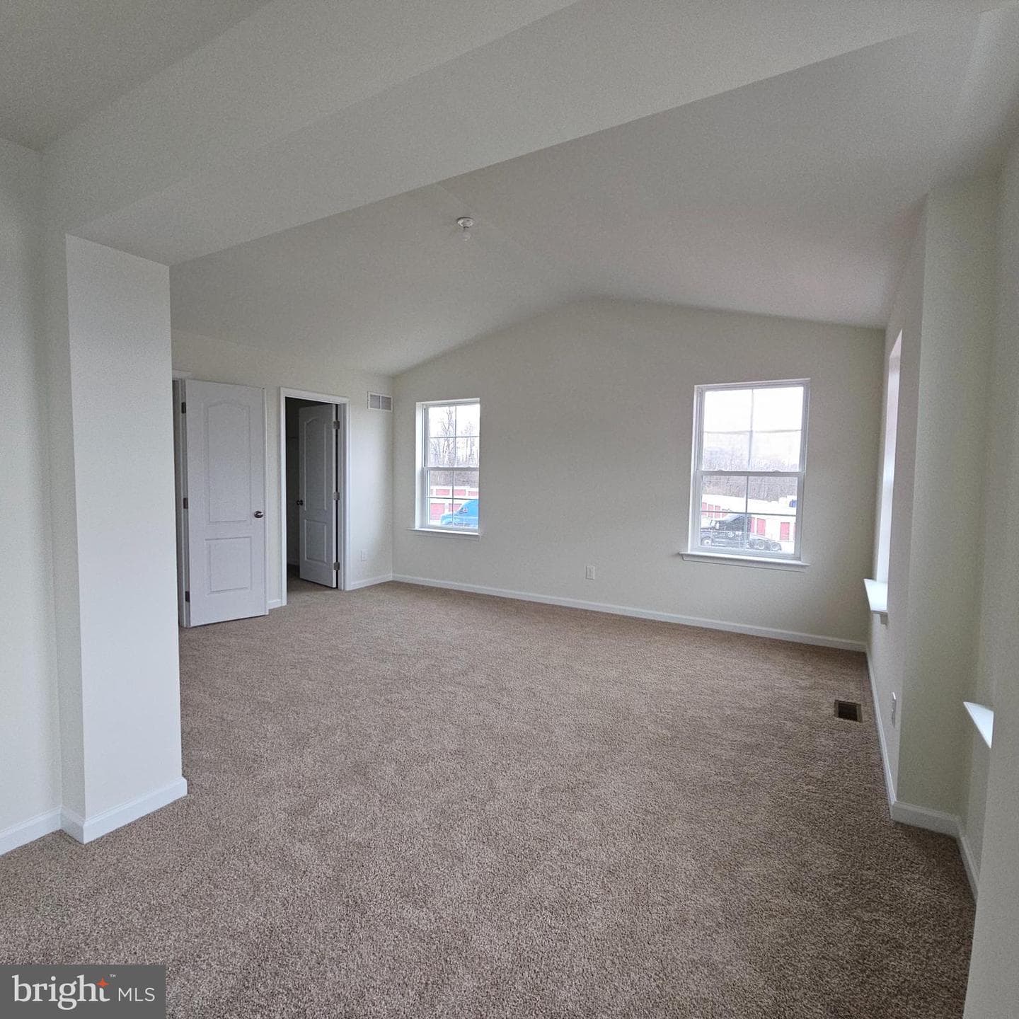 625 Fountain View Circle photo 11