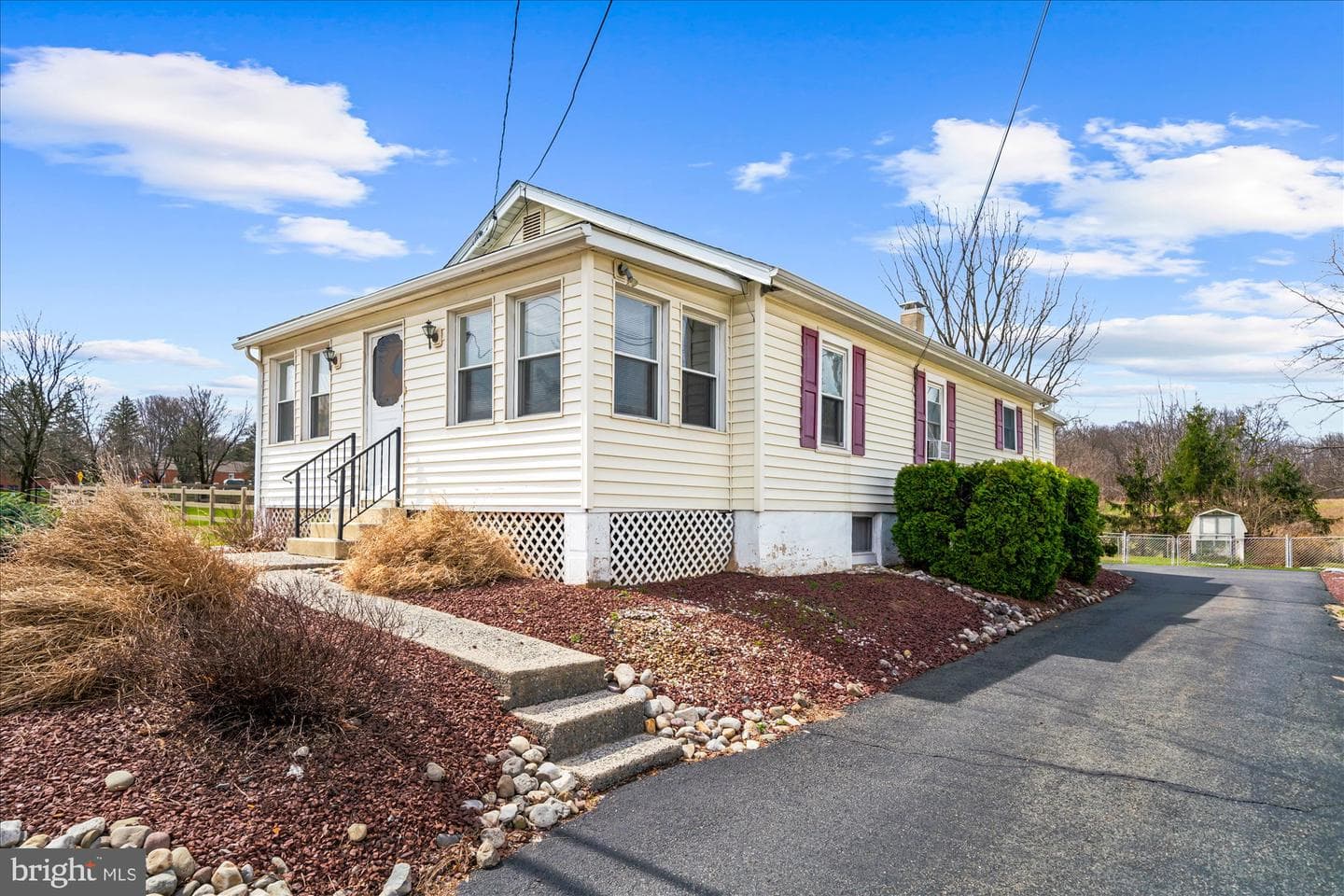 1138 Brookside Road photo 2