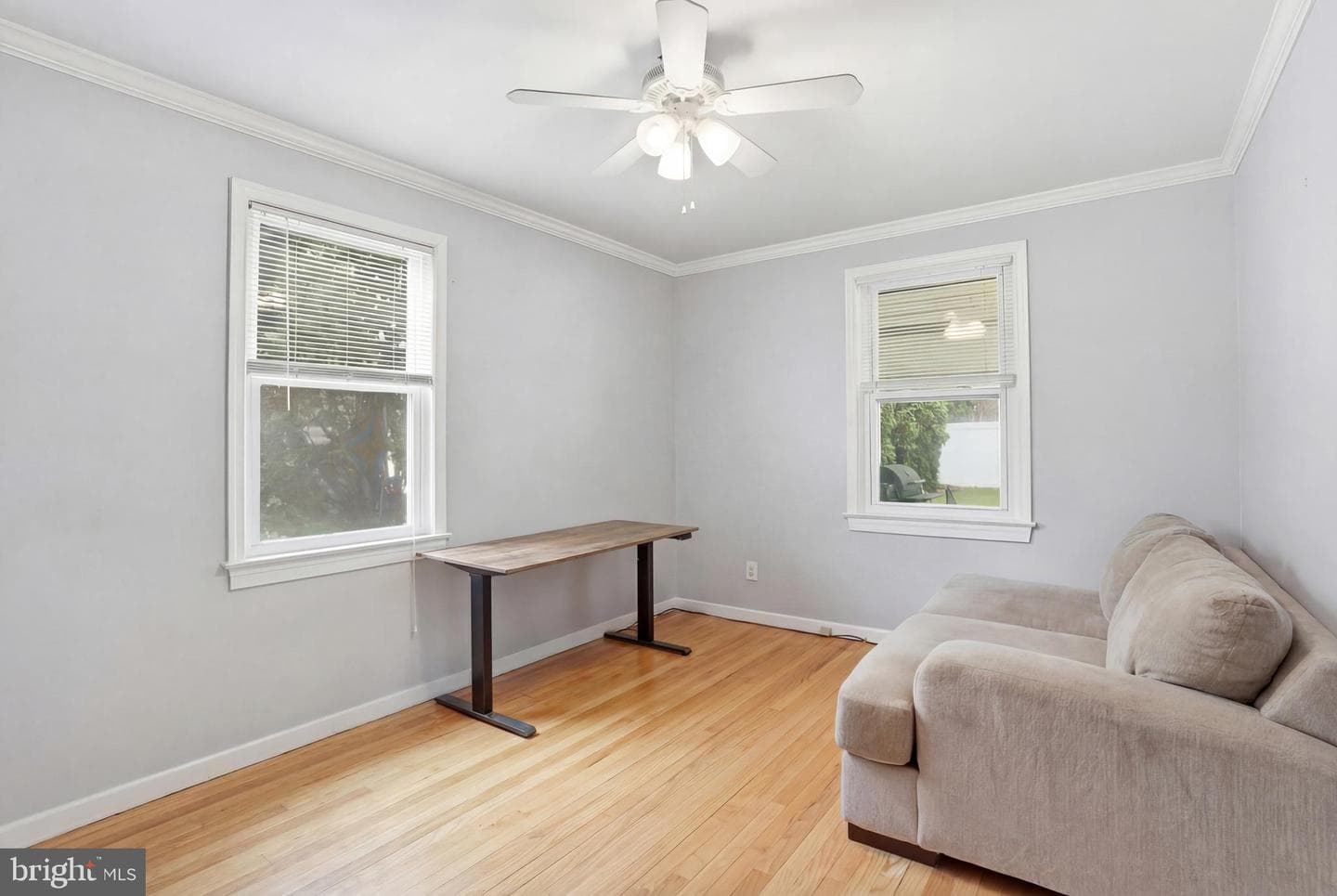 316 S Leh St photo 14