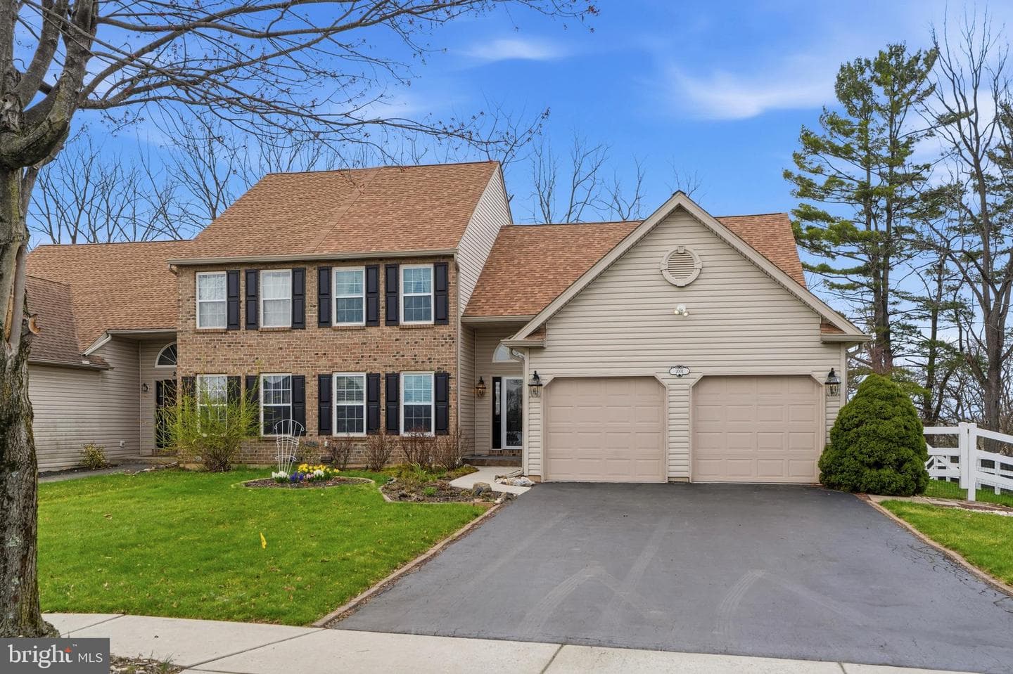 2001 Rolling Meadow Drive photo 2
