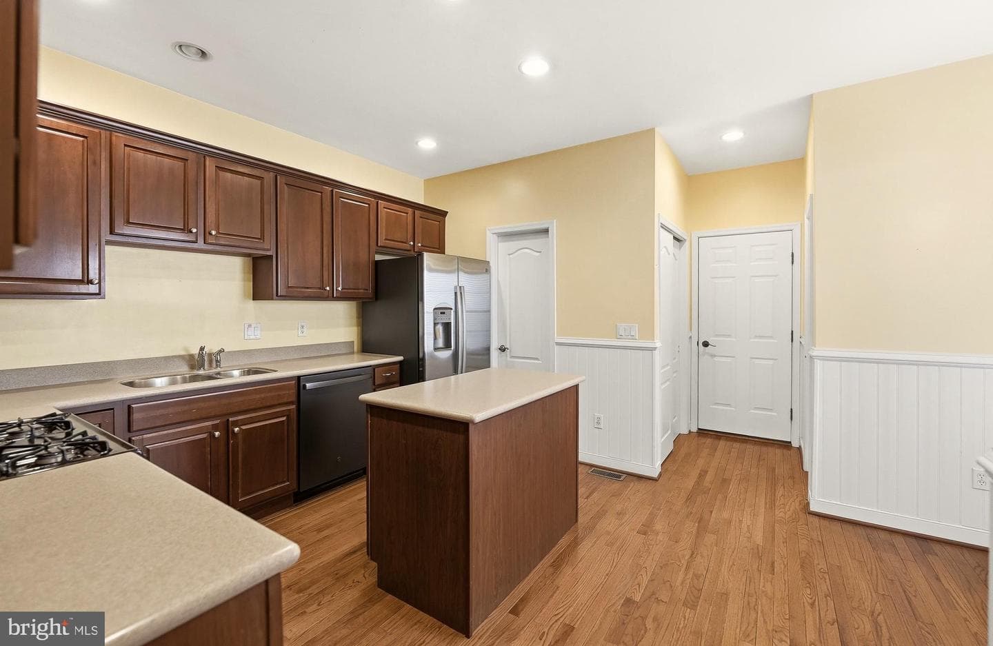 2493 Thistle Road photo 10