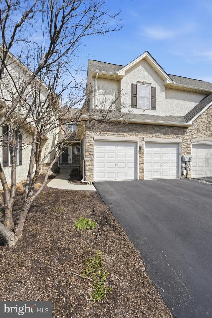 2493 Thistle Road photo 4