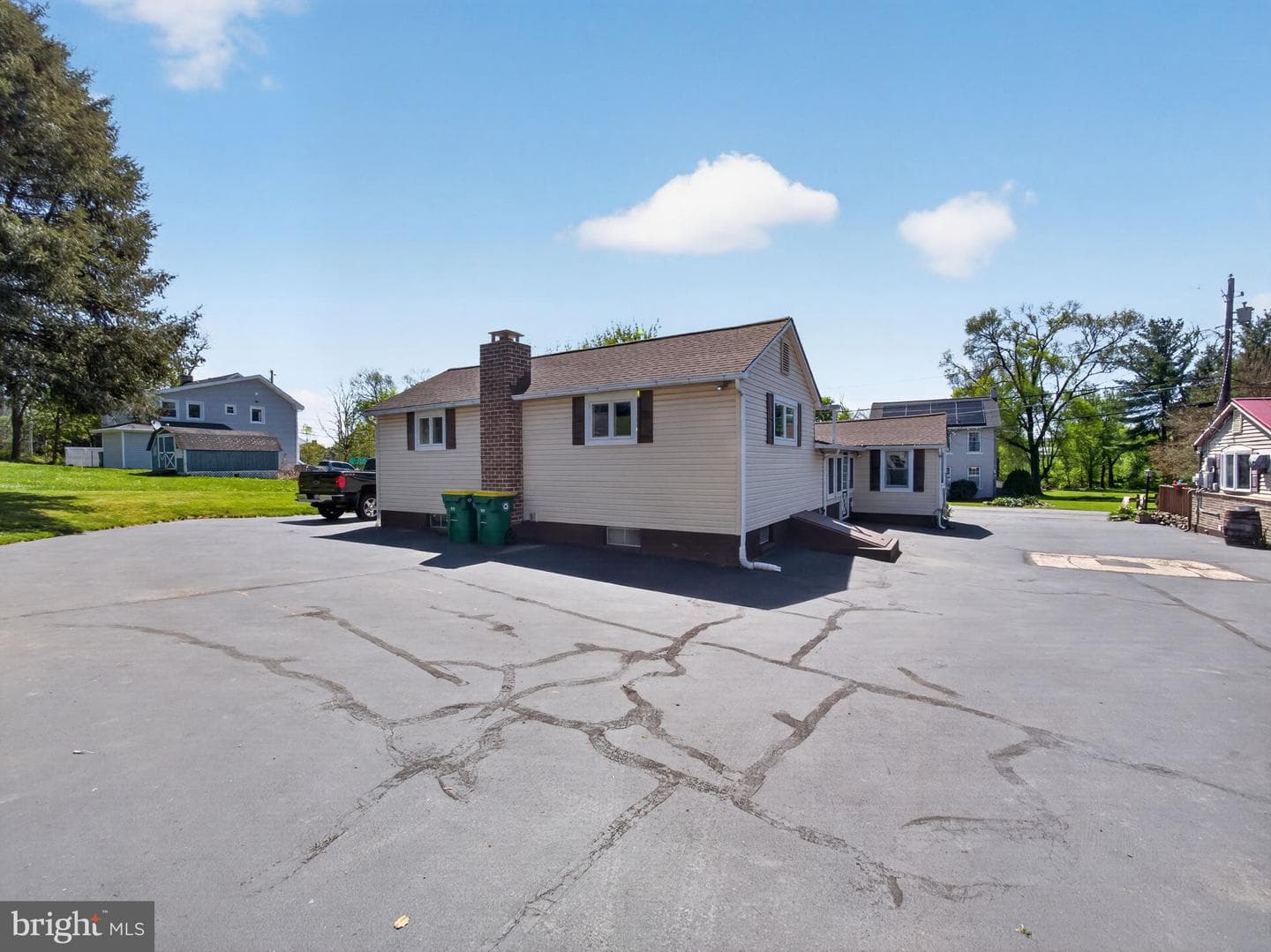 8275 Mertztown Road photo 15