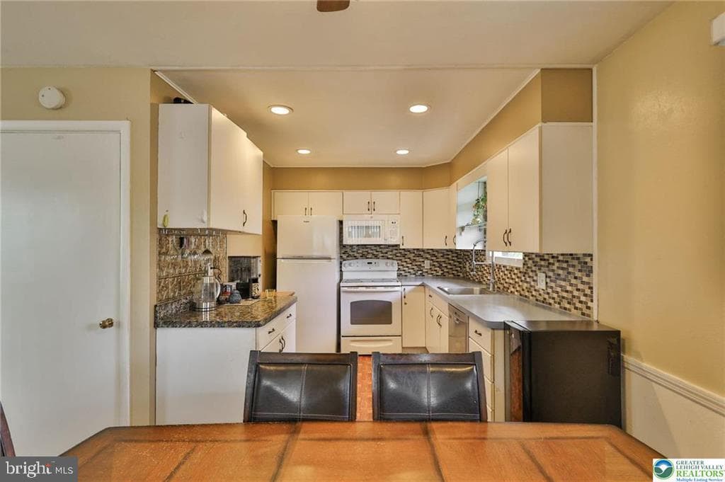 2840 W South Street photo 16