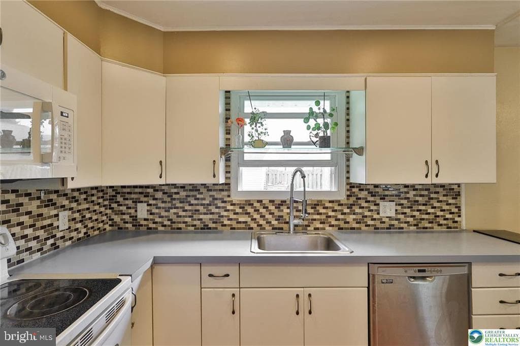 2840 W South Street photo 20