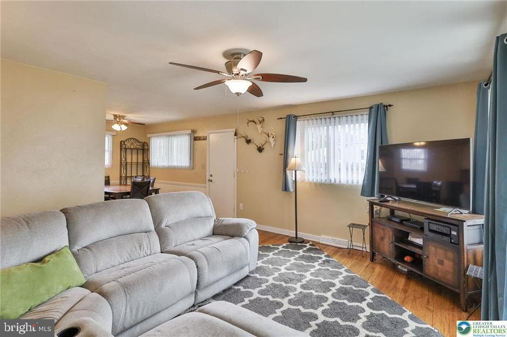 2840 W South Street photo 6