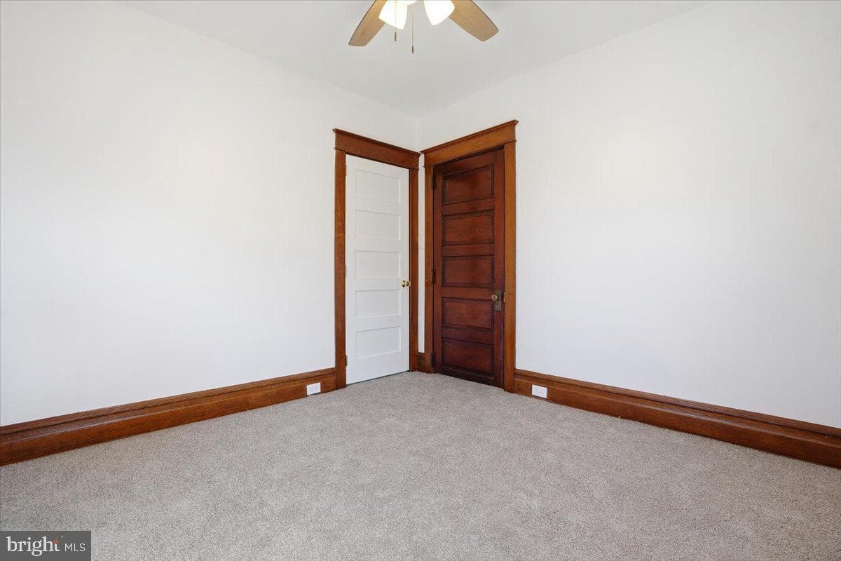 3756 W Walnut Street photo 41