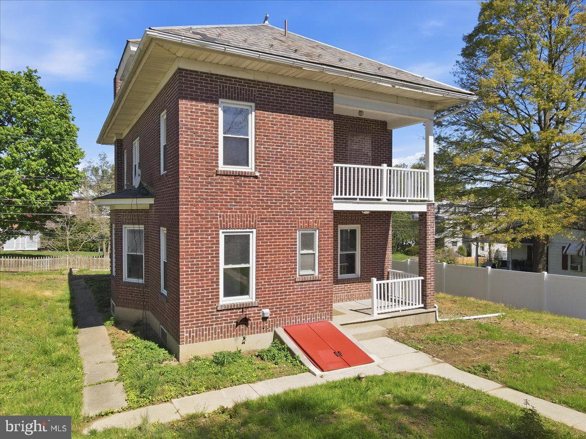 3756 W Walnut Street photo 59