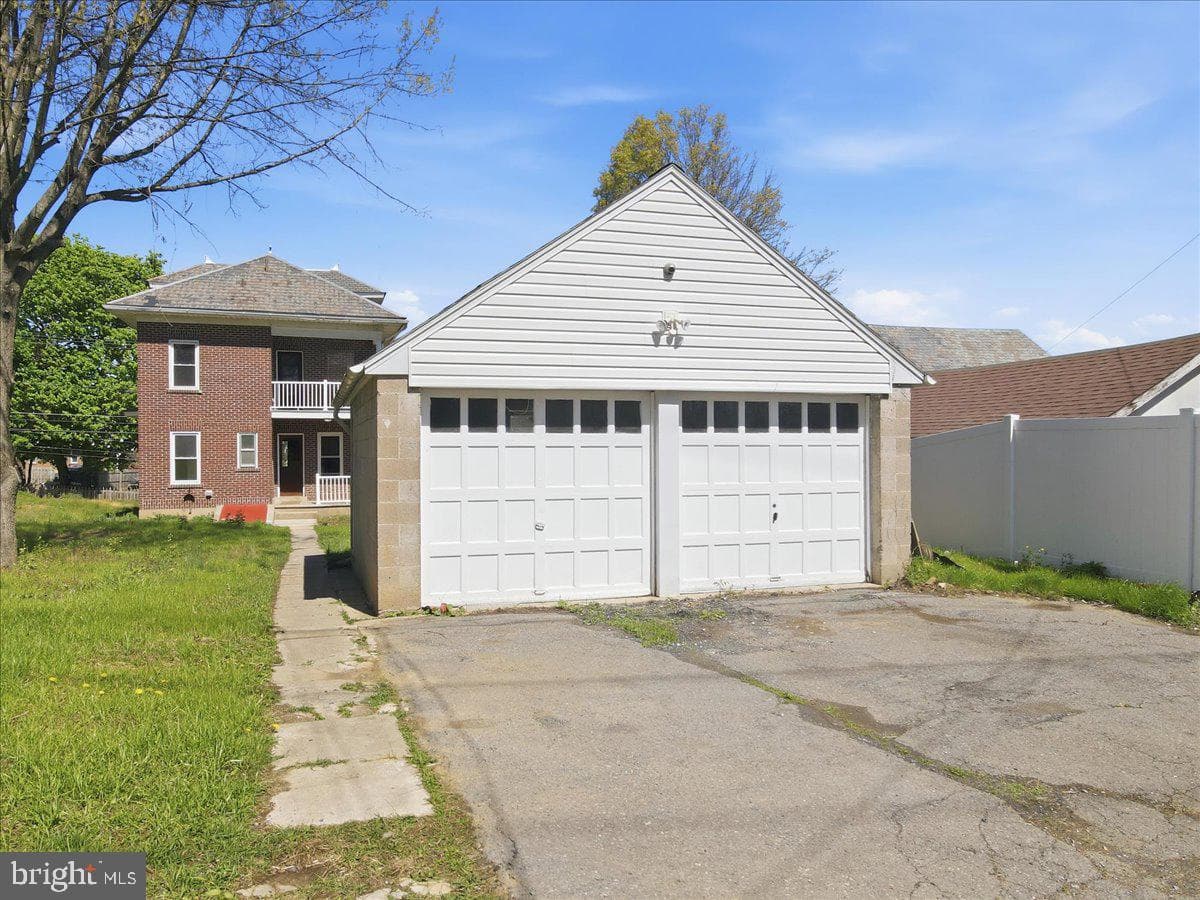 3756 W Walnut Street photo 70