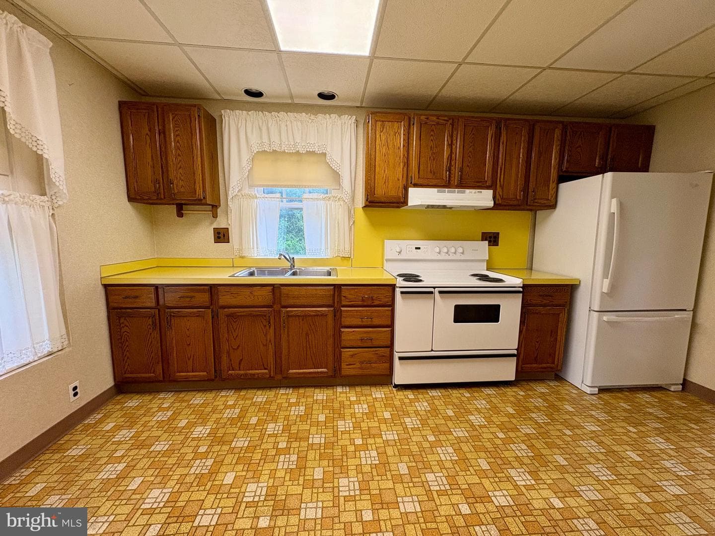 1731 Chapel Avenue photo 13