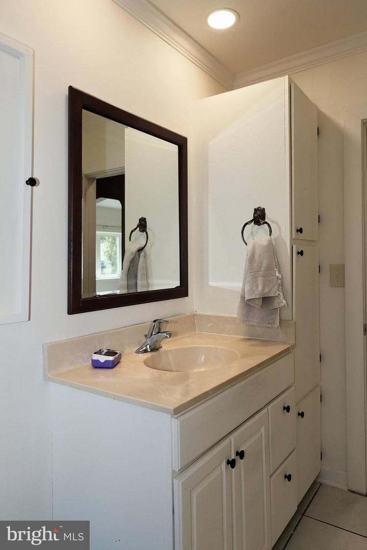 172 Harrison Street photo 10