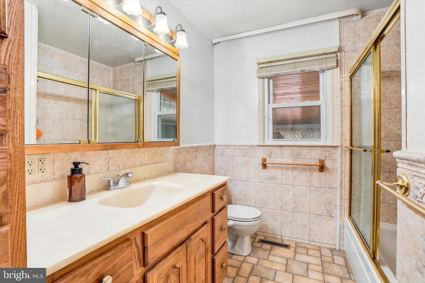 5231 Price Avenue photo 9