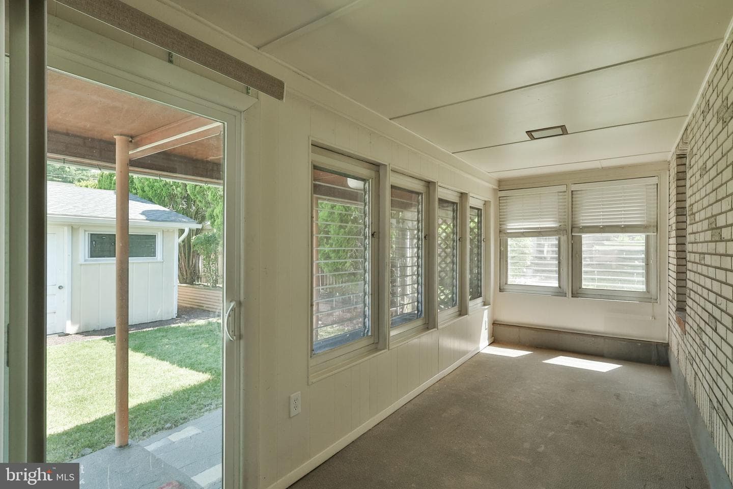 250 Adrain Street photo 15