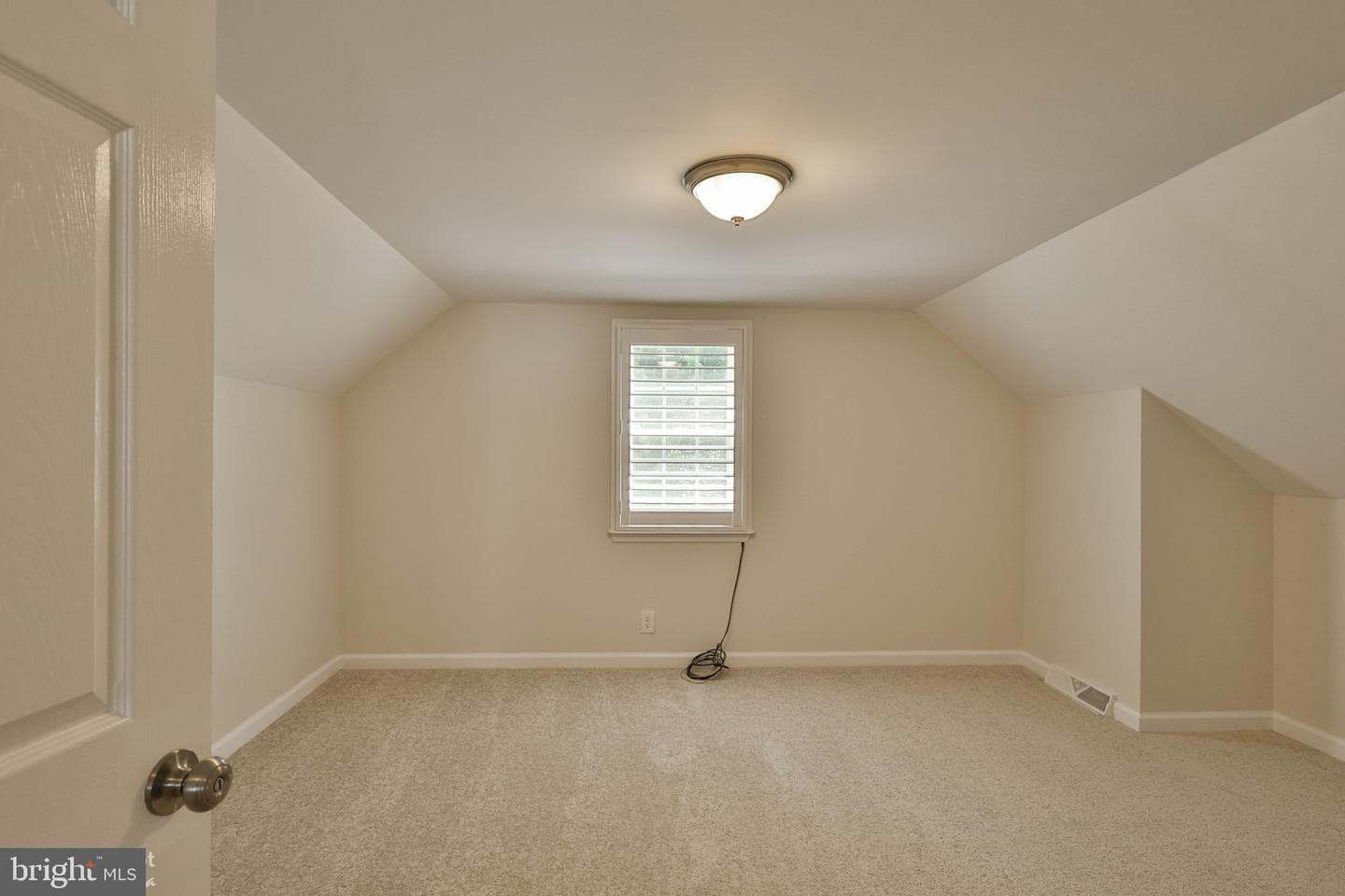 250 Adrain Street photo 18