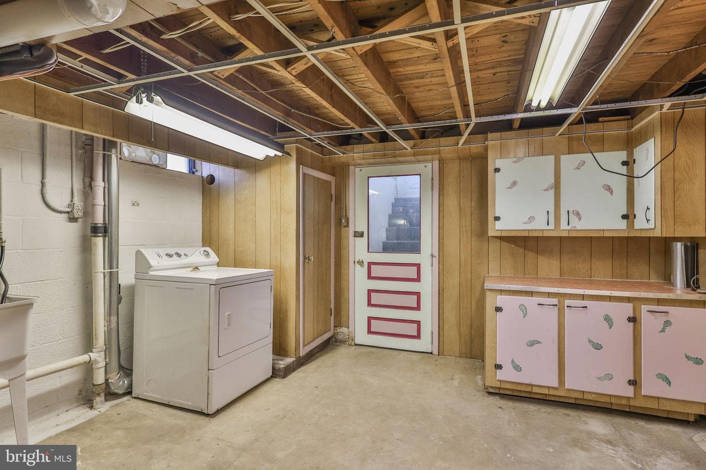 250 Adrain Street photo 21