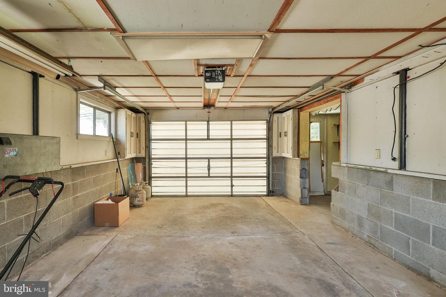 250 Adrain Street photo 25