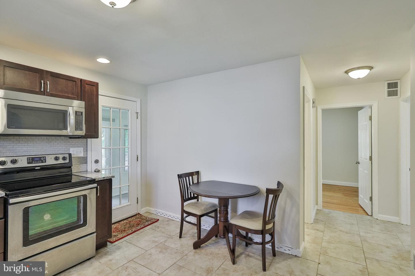 250 Adrain Street photo 8