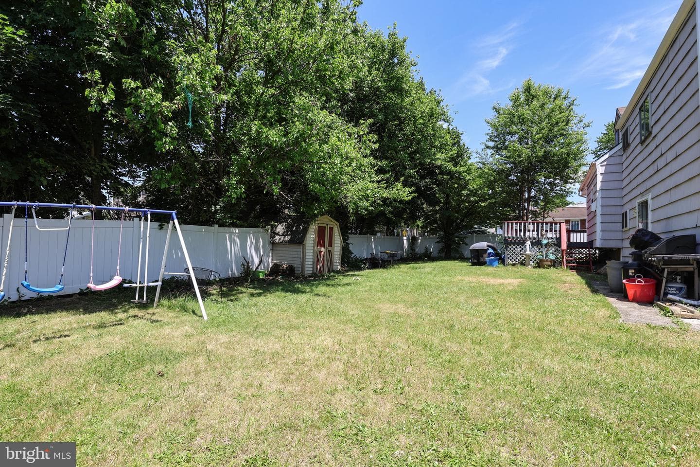 511 E Harrison Street photo 40