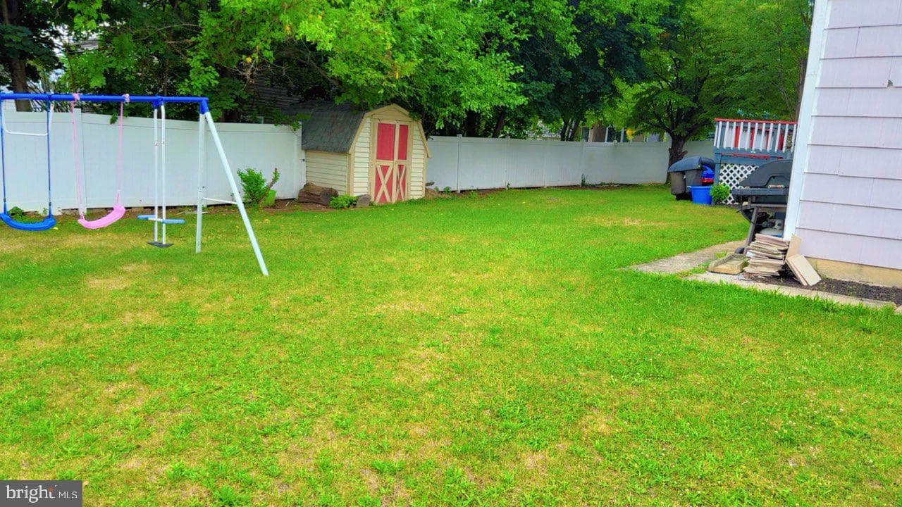 511 E Harrison Street photo 49