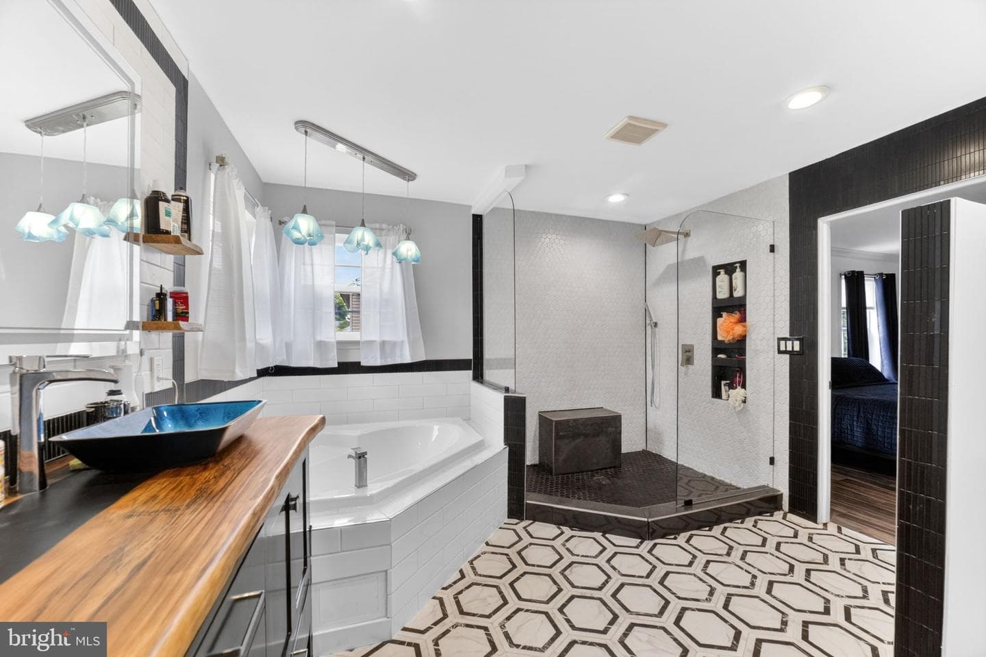 6840 Scenic View Drive photo 30