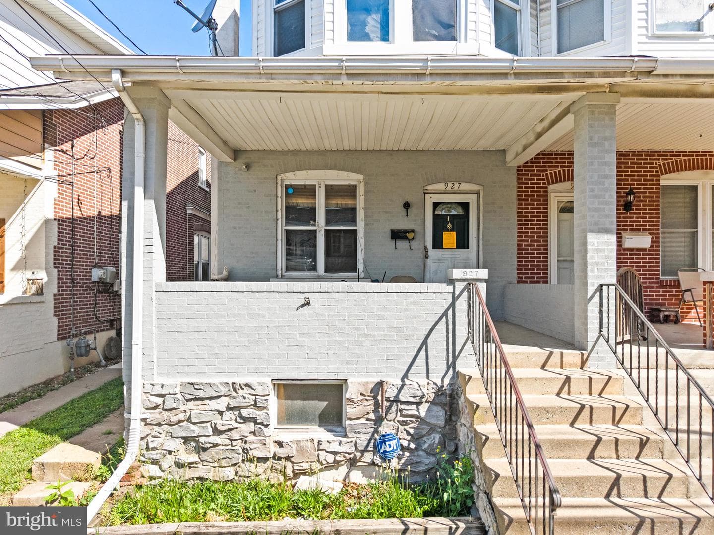 927 W Wyoming Street photo 31
