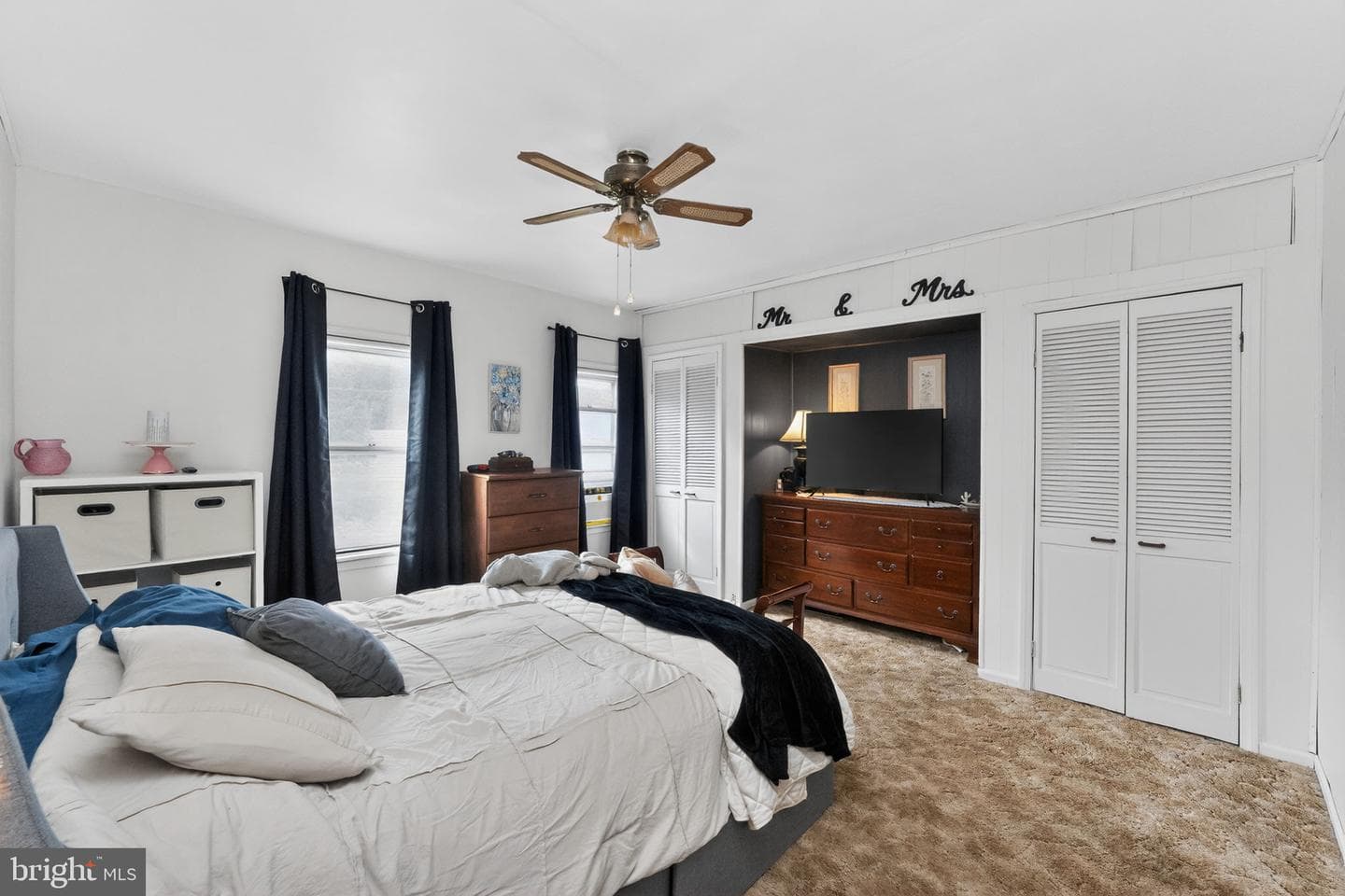 233 Adrain Street photo 16