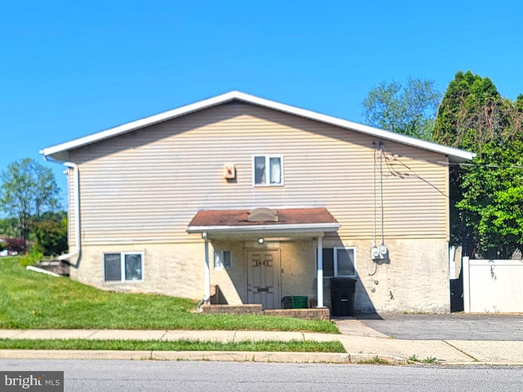 1401 W Pennsylvania Street photo 8