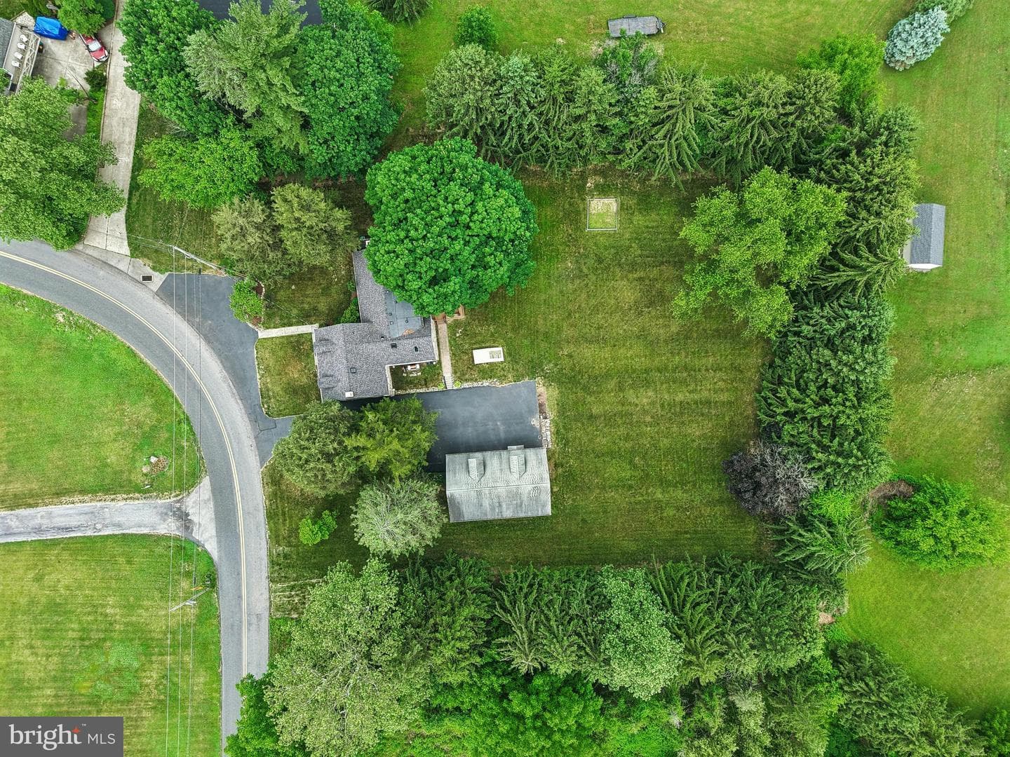4925 Mill Road photo 32