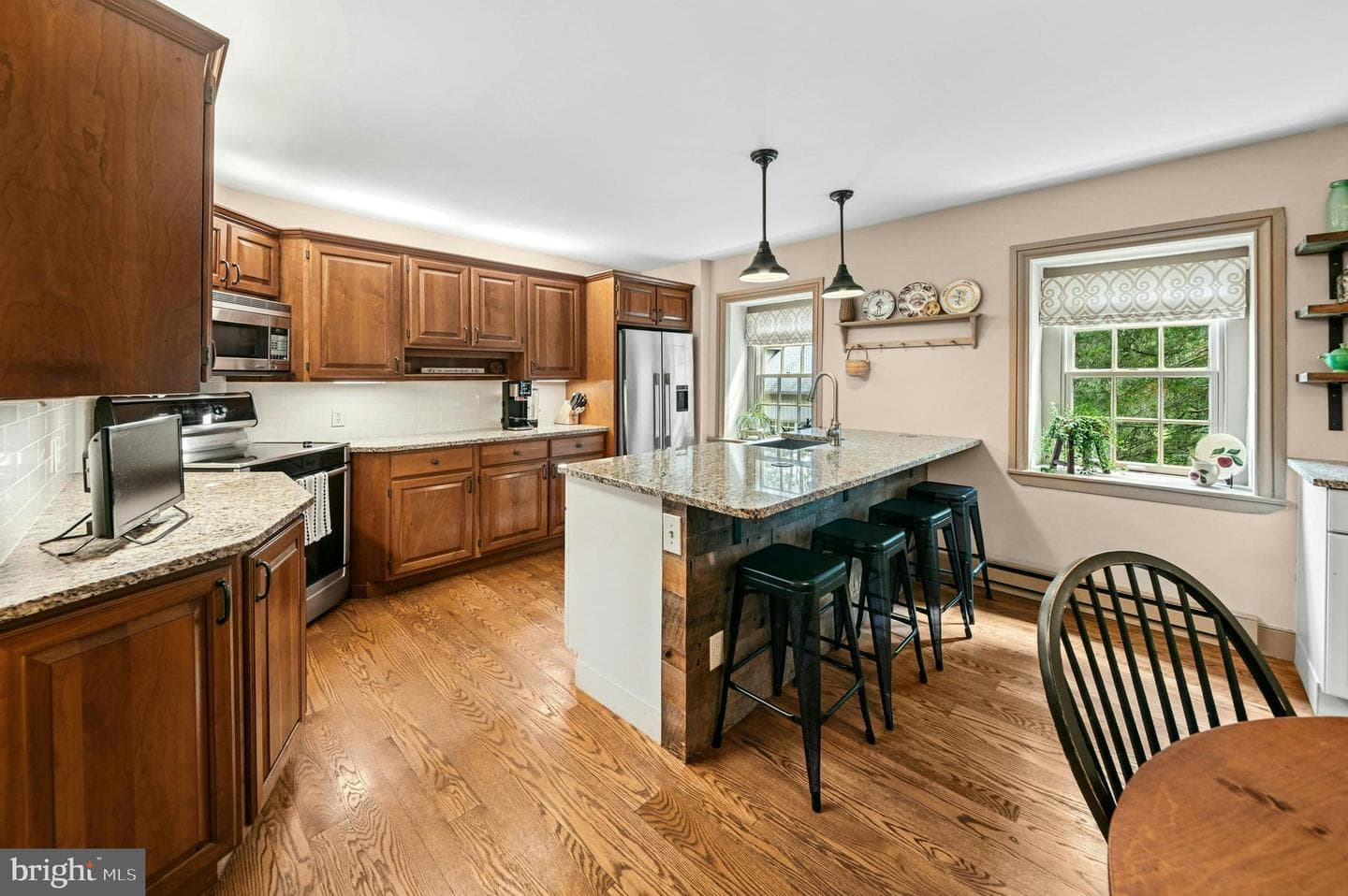 4925 Mill Road photo 9