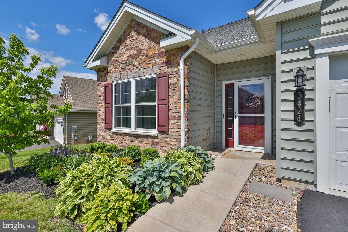 5424 Traditions Drive photo 4