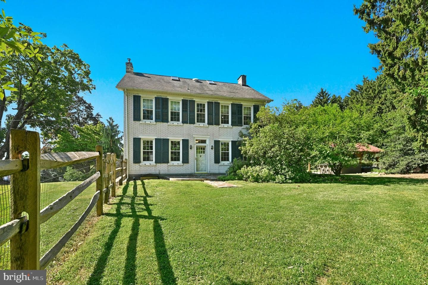 222 Bastian Lane photo 35