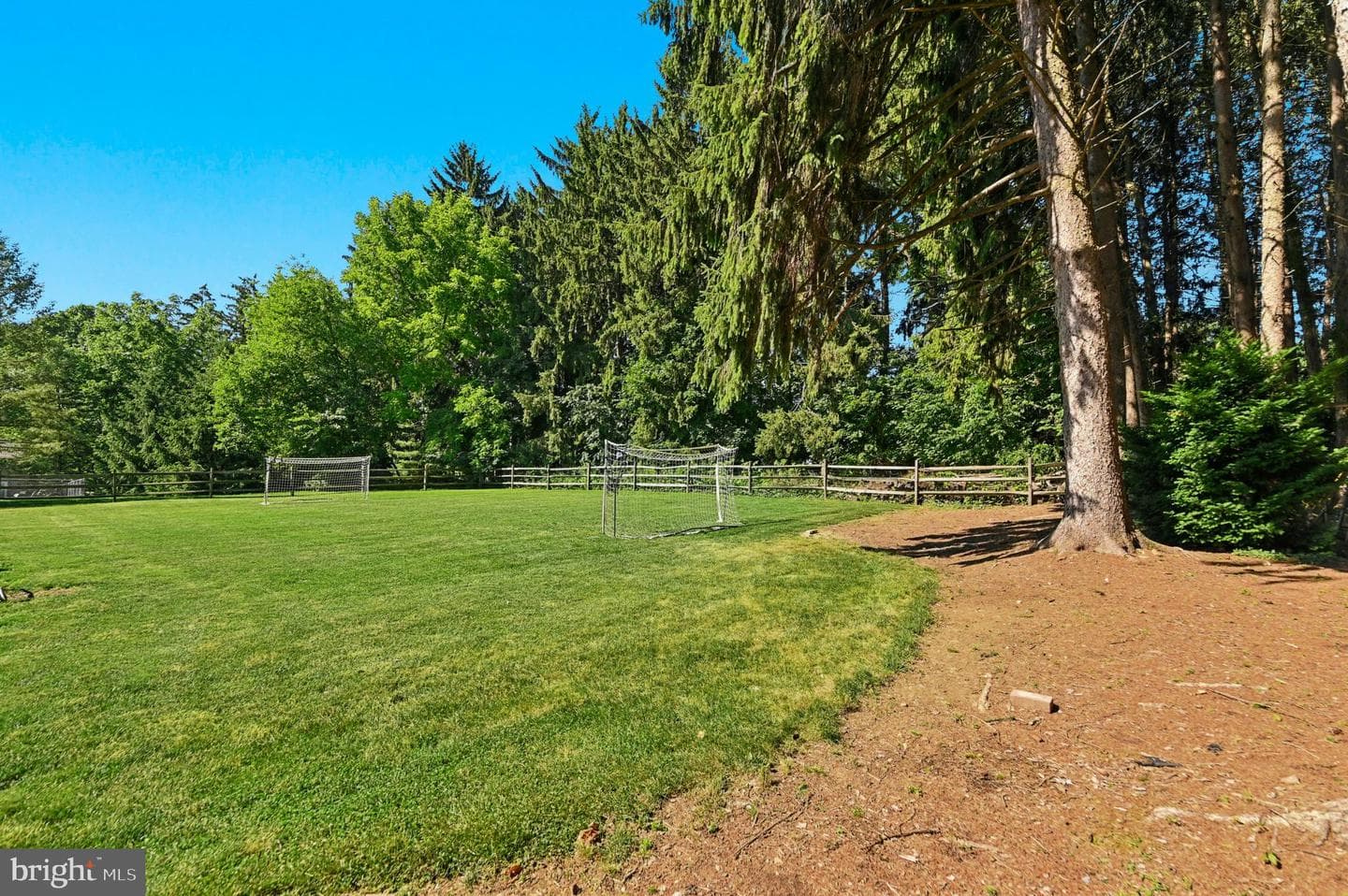 222 Bastian Lane photo 36