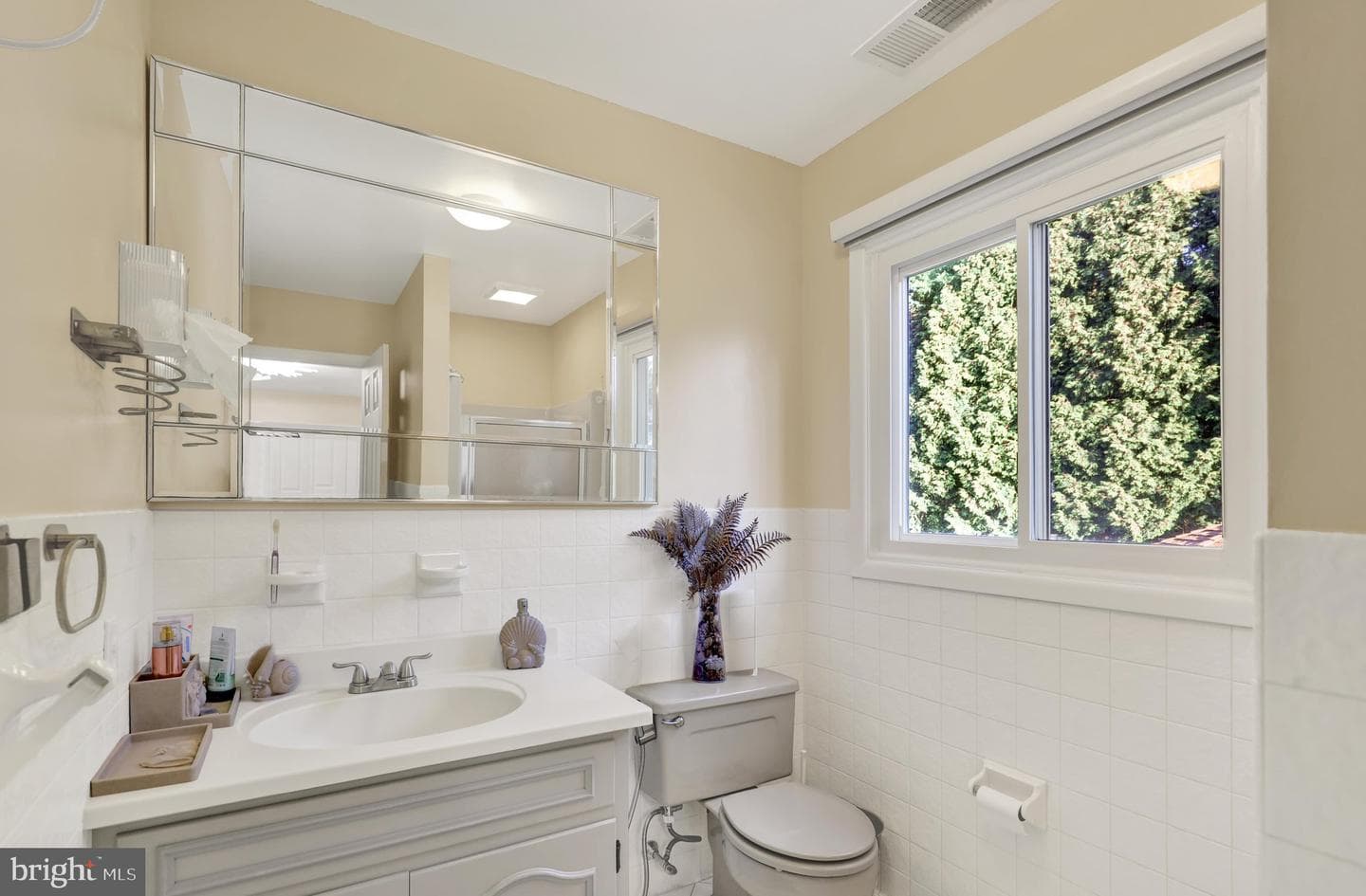 2210 Greenwood Road photo 33