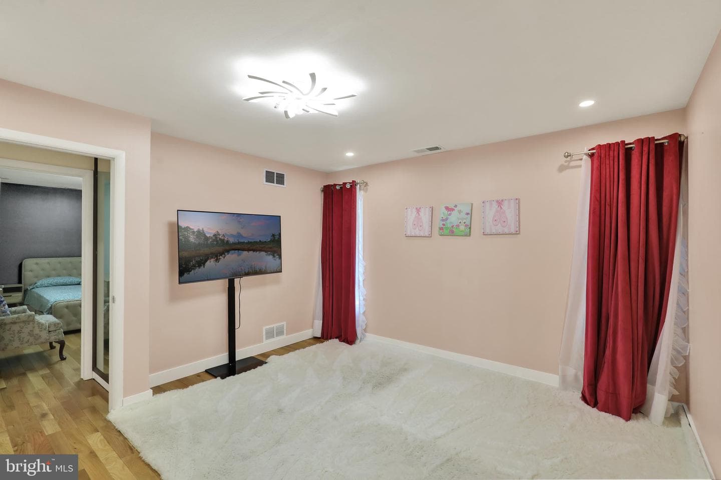 2210 Greenwood Road photo 37