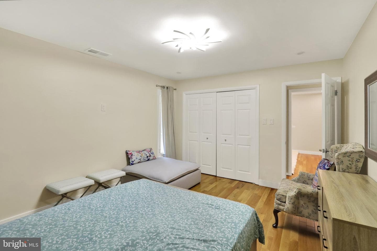 2210 Greenwood Road photo 39