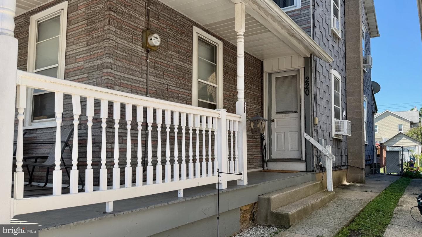 220 S 4th Street photo 3