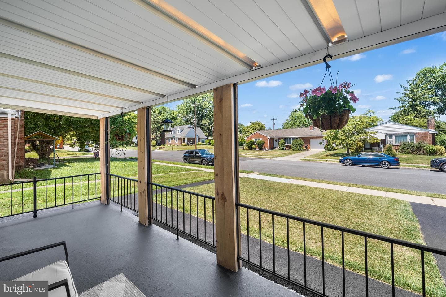2518 W Elm Street photo 4