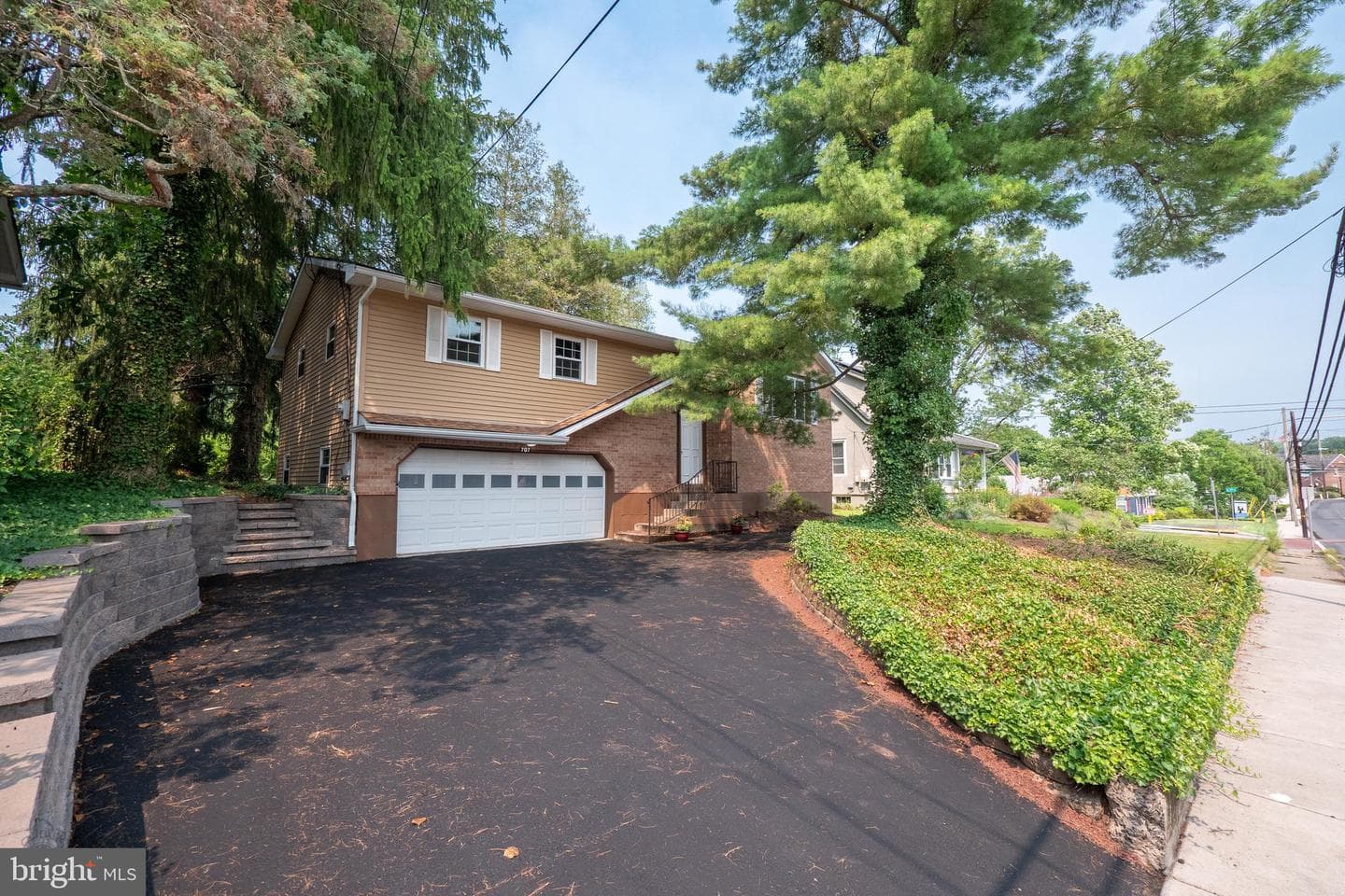 707 W State Street photo 16