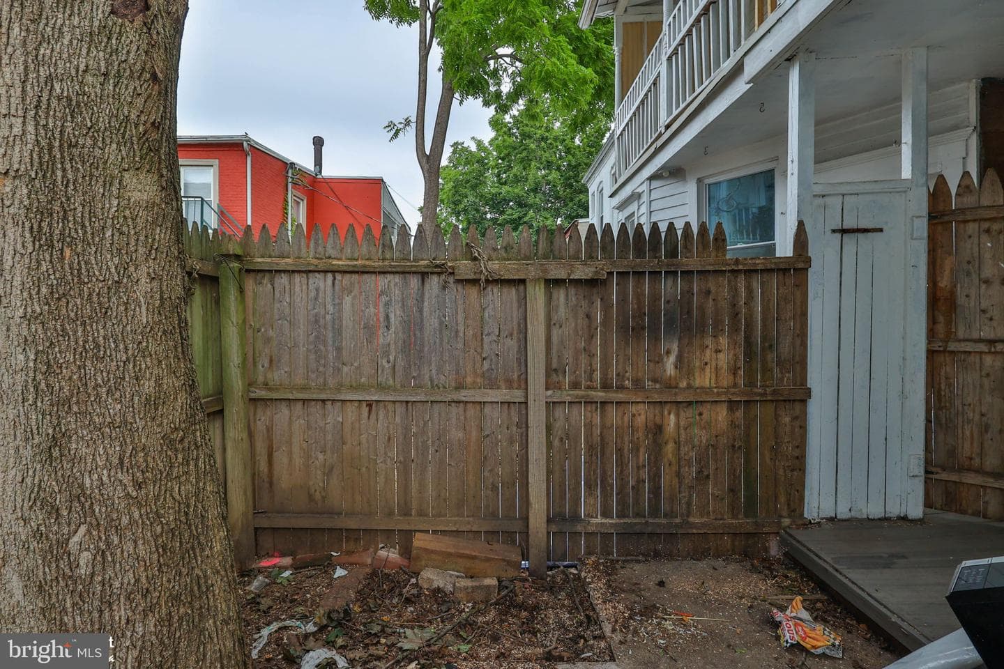 230 N Nagle Street photo 49