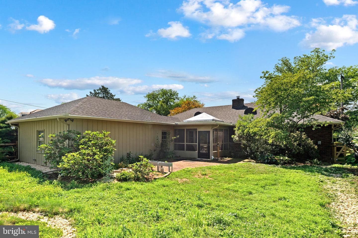 2705 W Chew Street photo 46