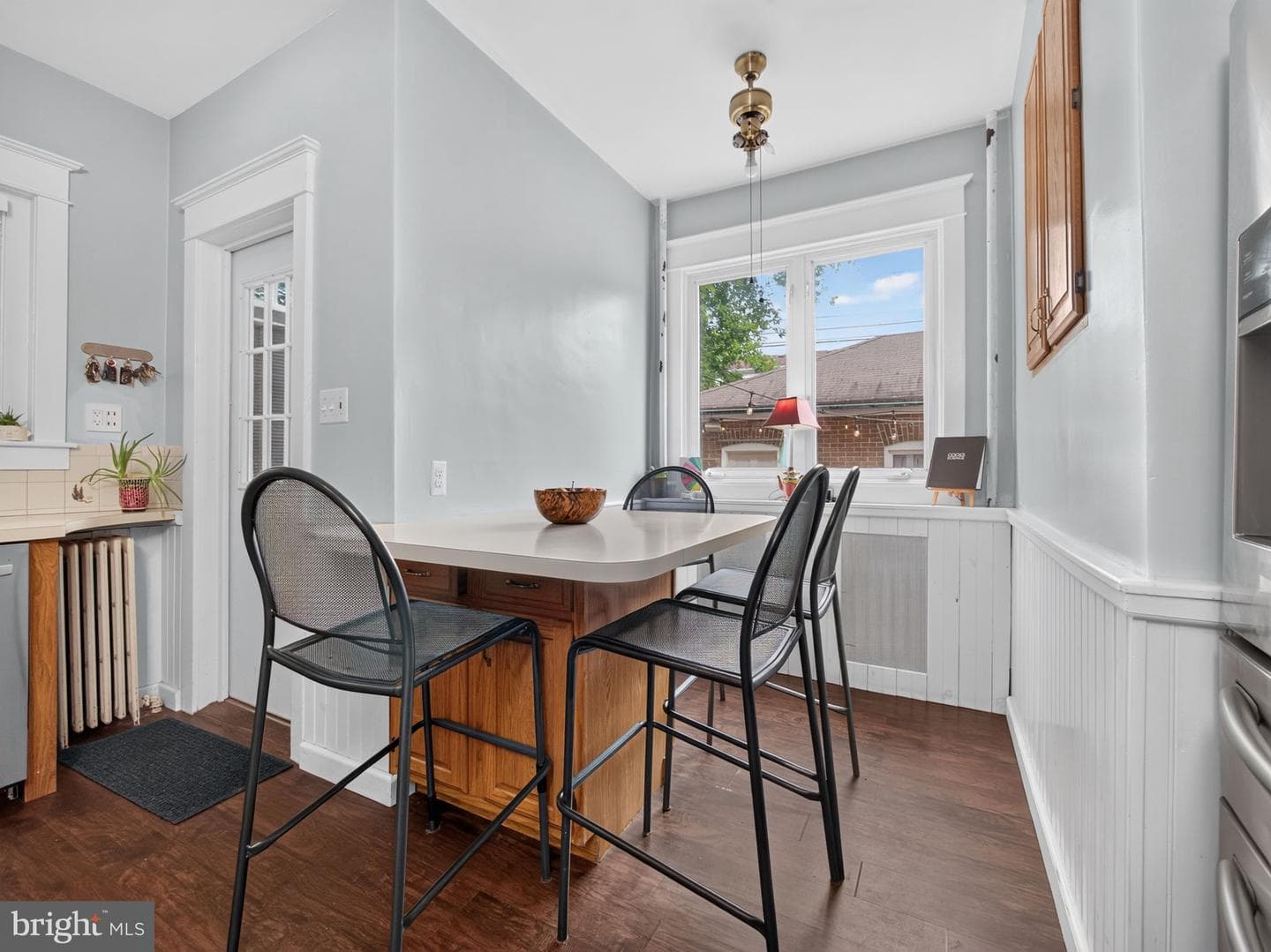 2445 W Allen Street photo 18