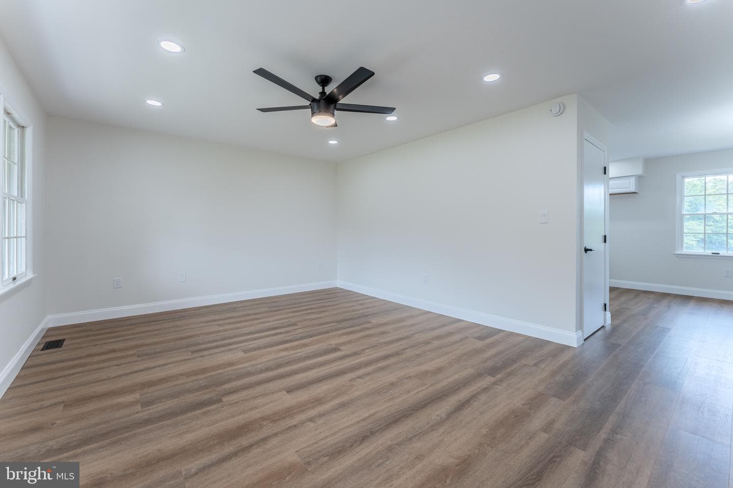 1401 Flint Hill Road photo 6