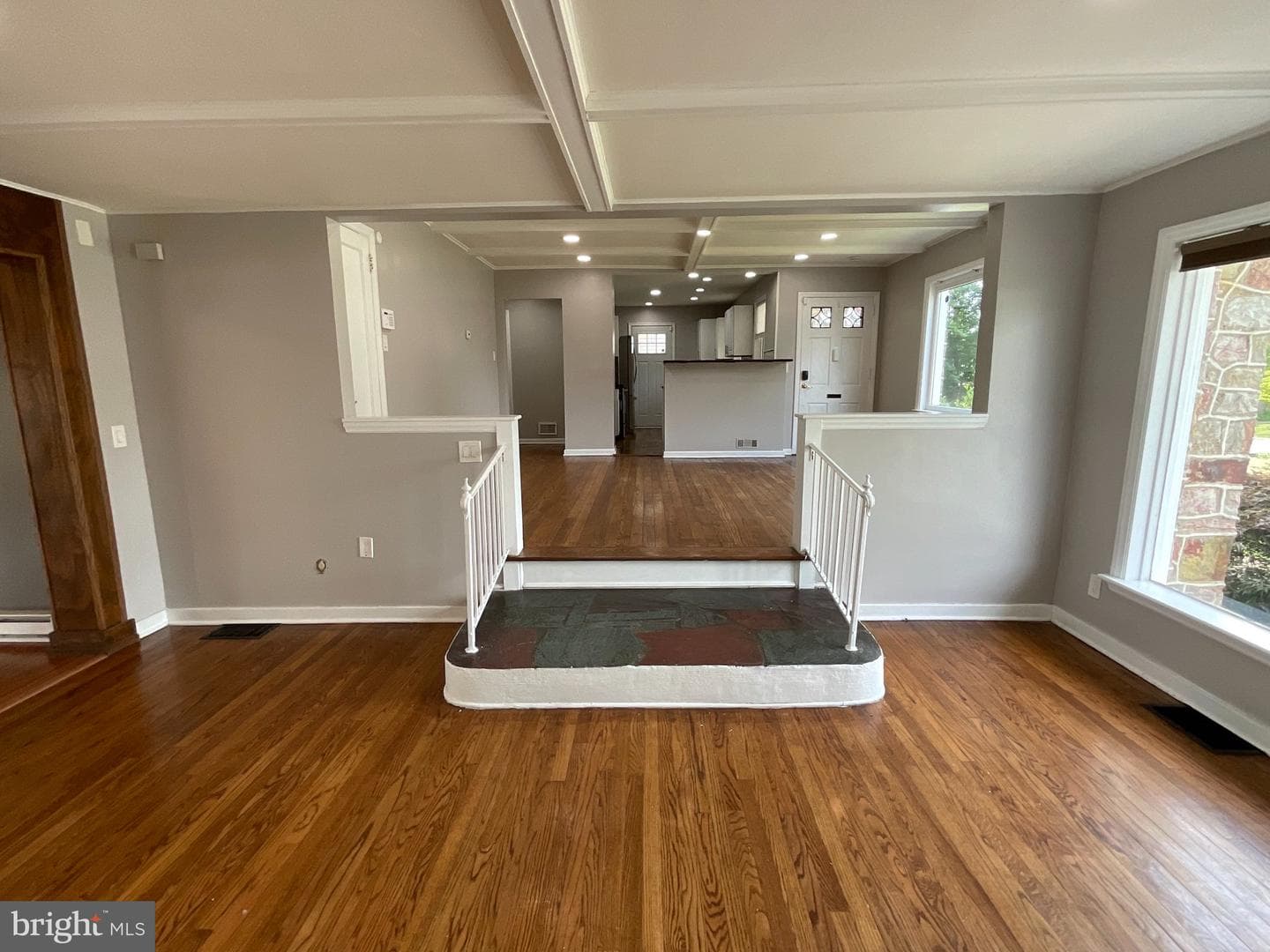 3128 Diamond Avenue photo 8