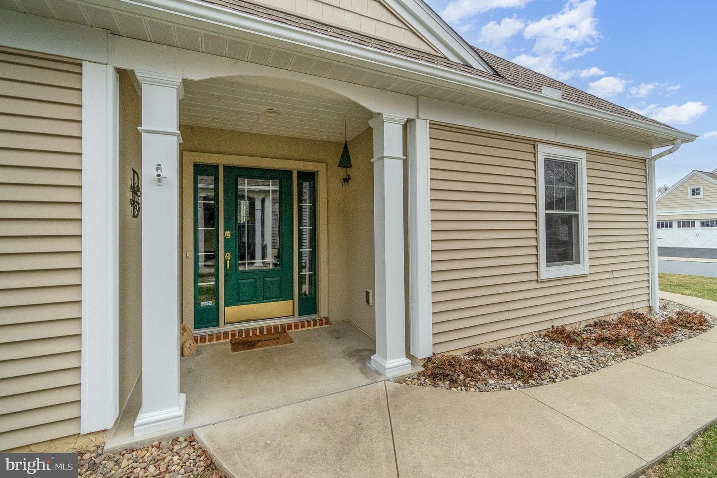 1012 English Drive photo 2