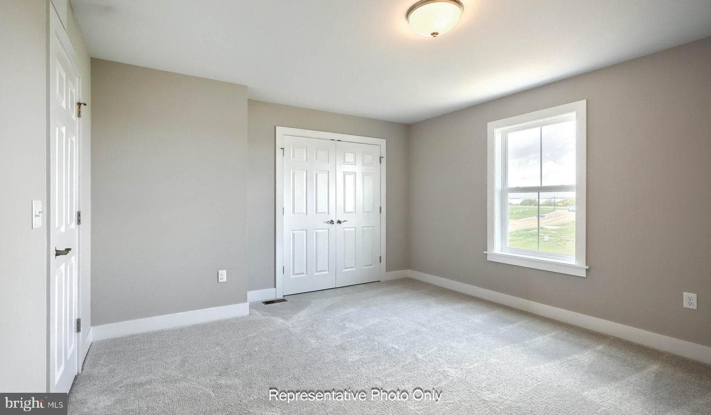 520 Stone Gate Boulevard photo 29